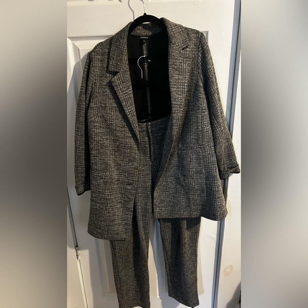 Torrid wool business casual 2 piece suit